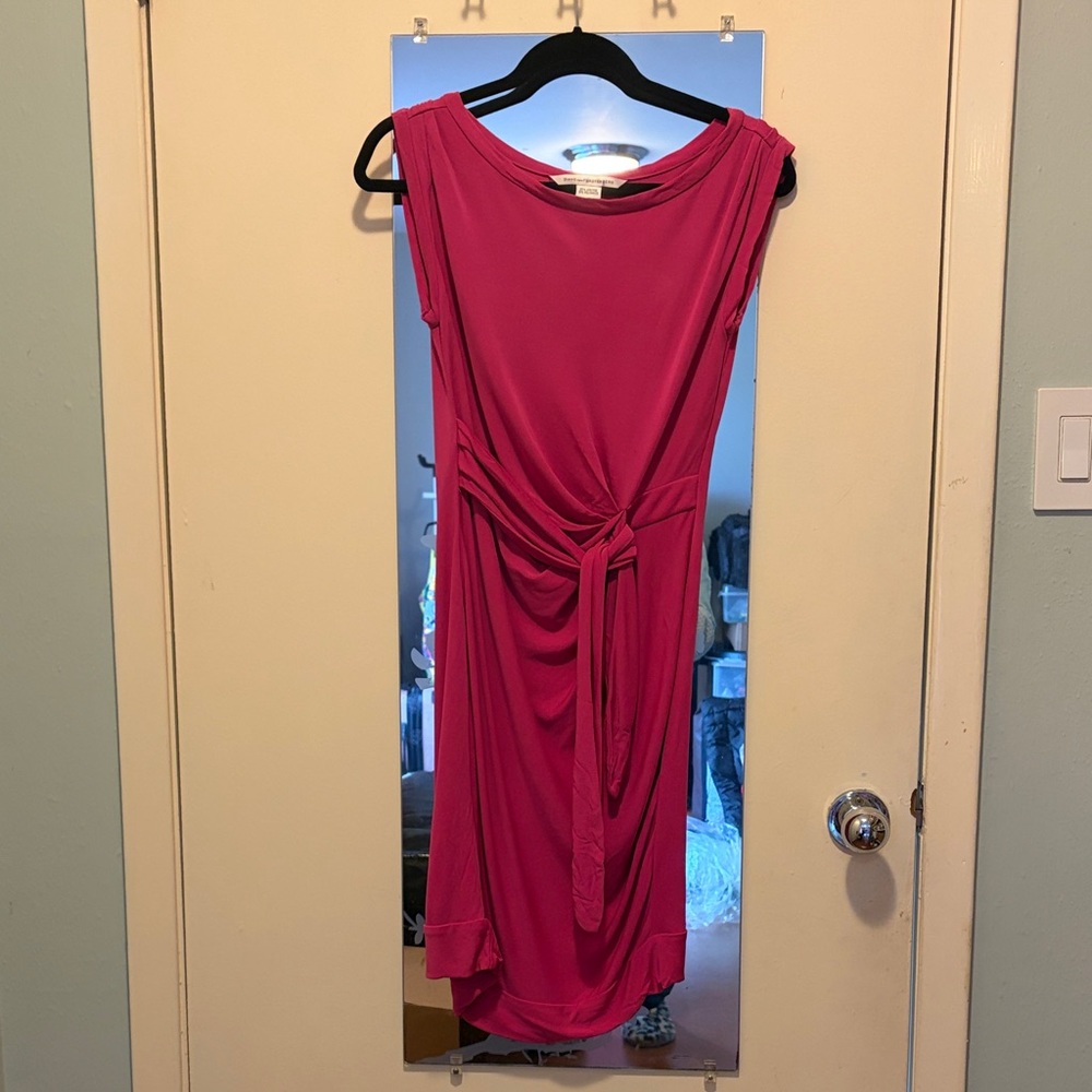 Elegant Pink Sleeveless Dress